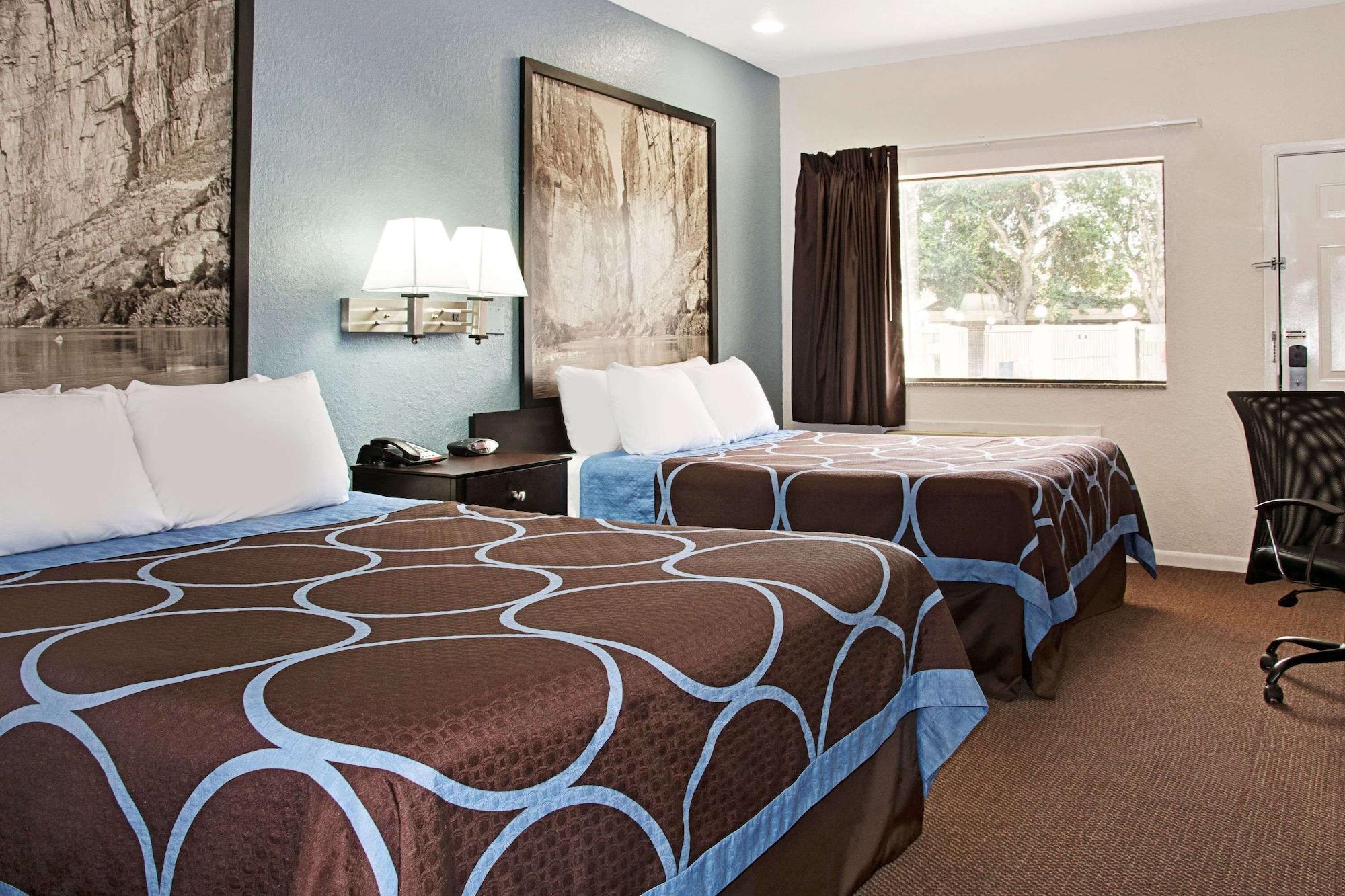 Super 8 By Wyndham Houston/Brookhollow Nw Ngoại thất bức ảnh