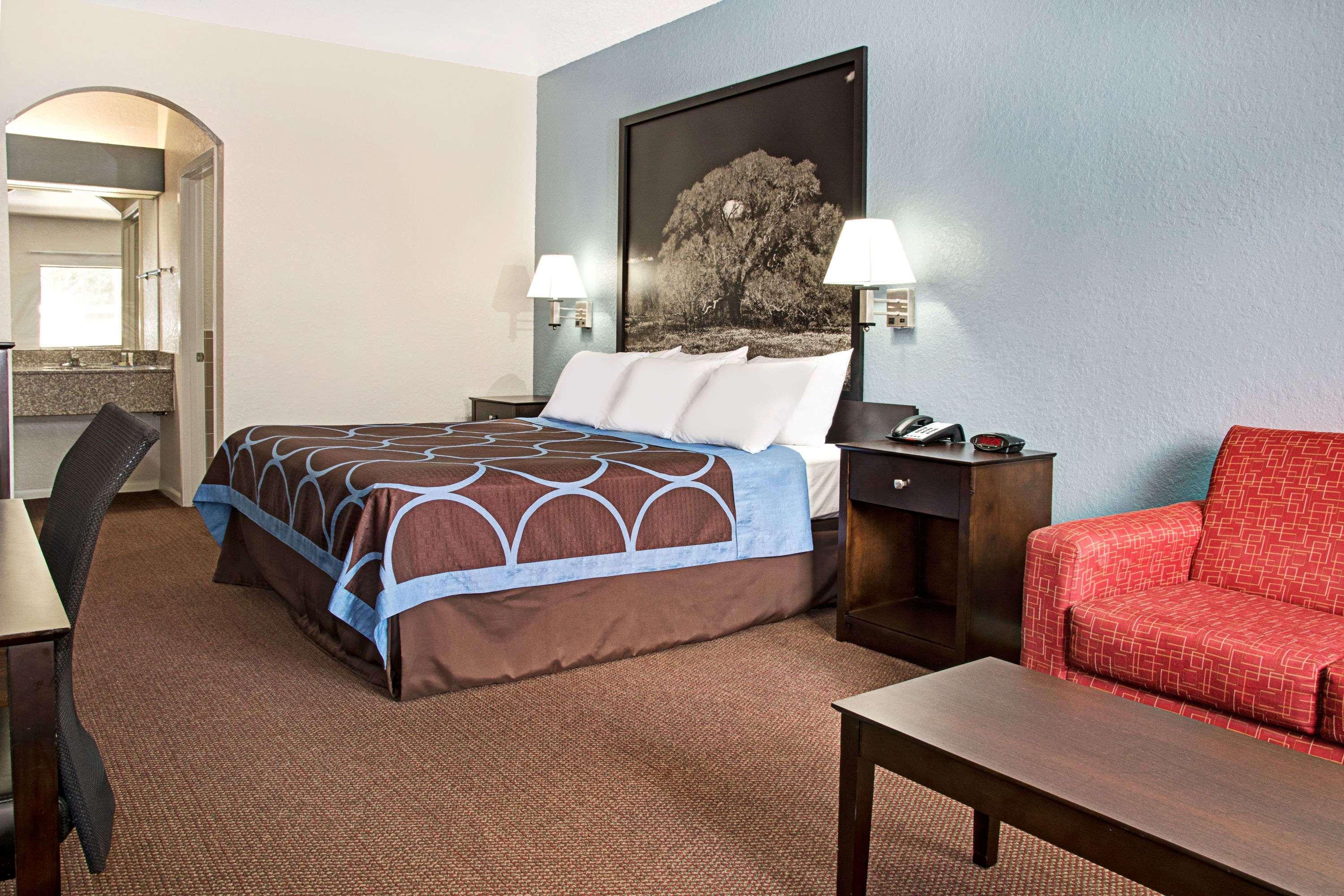 Super 8 By Wyndham Houston/Brookhollow Nw Ngoại thất bức ảnh