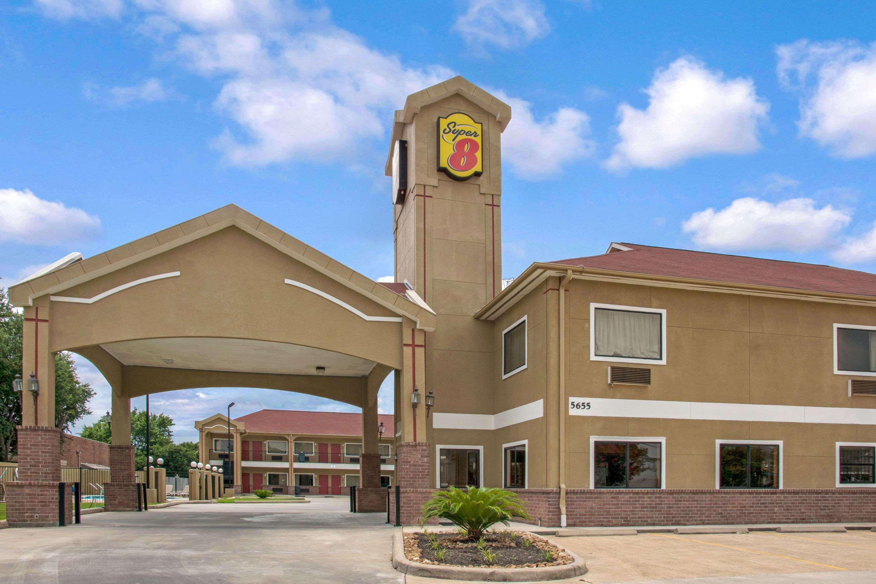 Super 8 By Wyndham Houston/Brookhollow Nw Ngoại thất bức ảnh